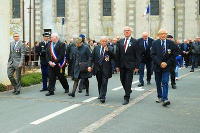 Iconographie - Cérémonie patriotique avec l'UNC 85