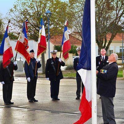 Iconographie - Inauguration de la route des Anciens Combattants avec l'UNC 85