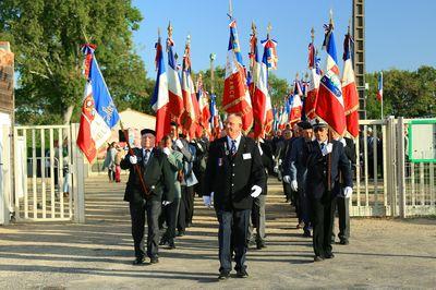 Iconographie - Remise du Drapeau Devoir de Mémoire du Girouard