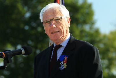 Iconographie - Remise du Drapeau Devoir de Mémoire du Girouard