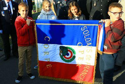 Iconographie - Remise du Drapeau Devoir de Mémoire de Corpe