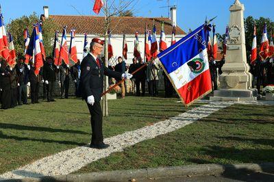 Iconographie - Remise du Drapeau Devoir de Mémoire de Corpe