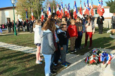 Iconographie - Remise du Drapeau Devoir de Mémoire de Corpe