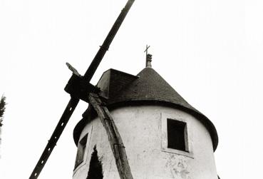 Iconographie - Toit et axe des ailes du moulin de la Belle Etoile