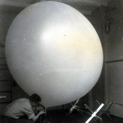 Iconographie - Ballon sonde sur le Mermoz