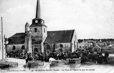 Iconographie - La place de l'Eglise un jour de marché