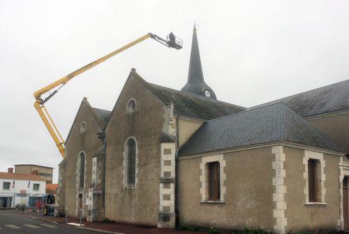 Iconographie - Enlèvement du coq de l'église suite à une tempête