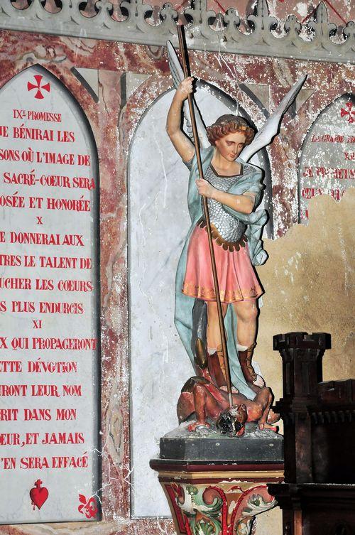 Iconographie - Autel du Sacré-Cœur à l'église - Statue de Saint-Michel
