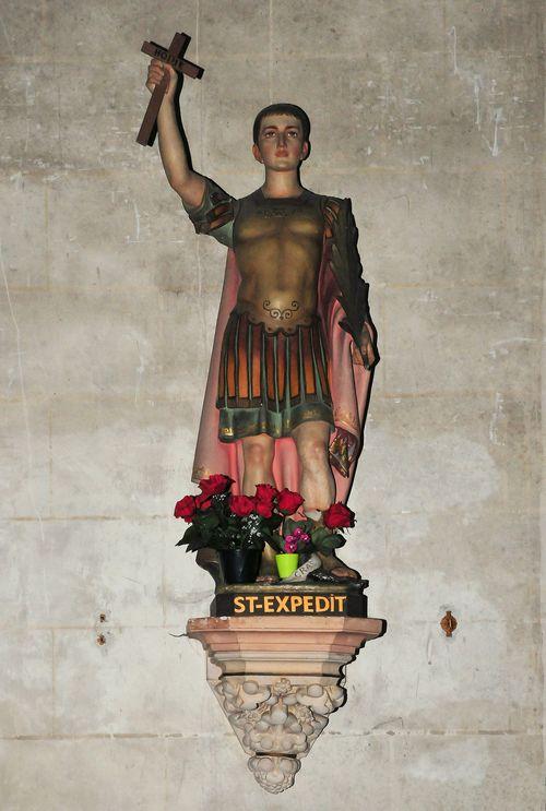 Iconographie - Statue de Saint Antoine de Padoue à l'église