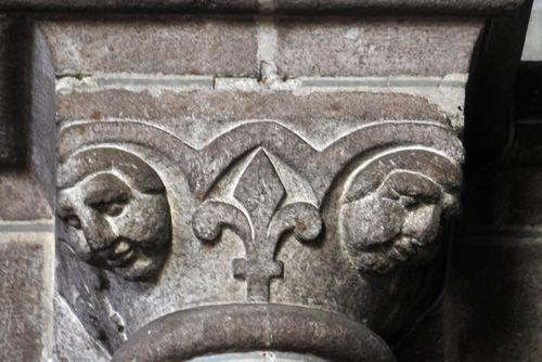 Iconographie - Sculptures des piliers de l'église