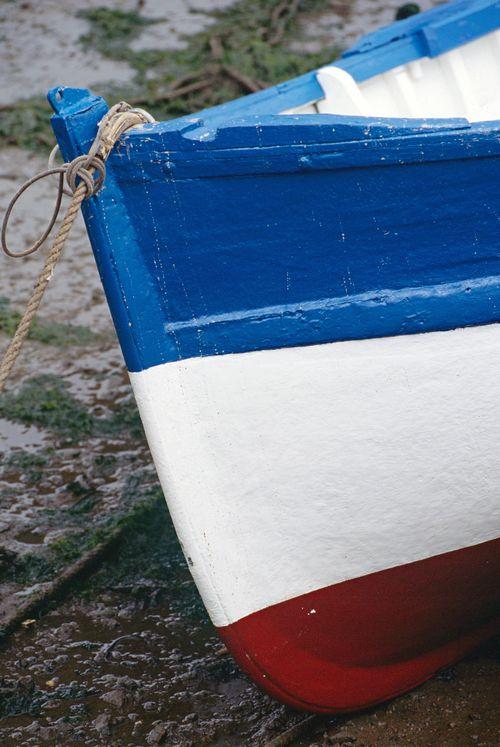 Iconographie - Proue bleu blanc rouge d'une barque