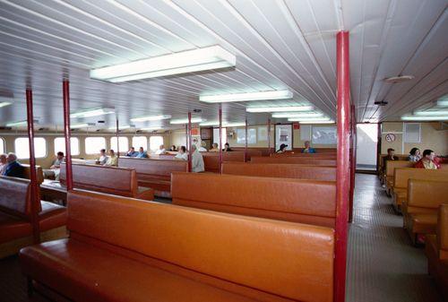 Iconographie - La cabine passager de l'Insula Oya II