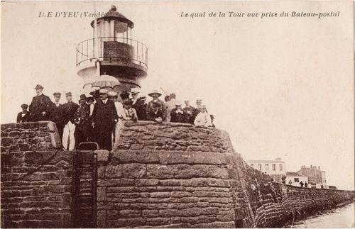 Iconographie - Le quai de la Tour vu du bateau postal