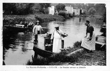 Iconographie - Le Marais Poitevin - Le boucher servant sa clientèle