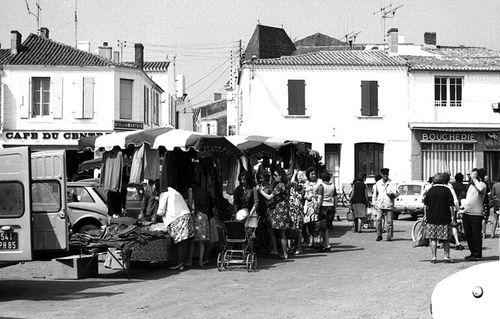 Iconographie - Marché sur le quai