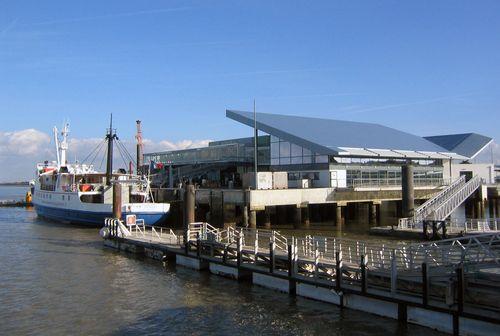 Iconographie - La gare maritime de Fromentine