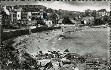 Iconographie - La plage des Sables Blancs et les hôtels