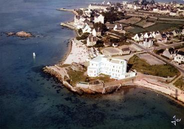 Iconographie - La plage et l'institut marin et Roc'h-Kroum