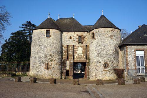 Iconographie - Château de Fresnay-sur-Sarthe