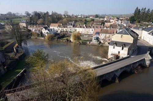 Iconographie - Vue sur l'un des deux quartiers des tisserands et la rivière Sarthe