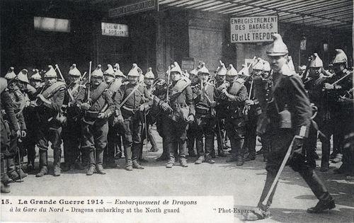 Iconographie - Embarquement de Dragons à la gare du Nord