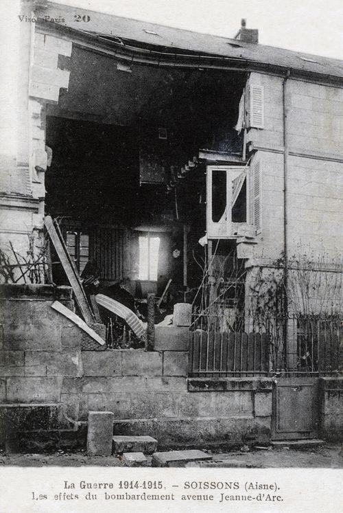 Iconographie - Ruines du bombardement avenue Jeanne d'Arc