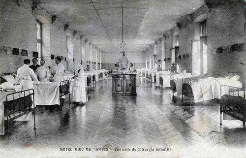 Iconographie - Hôtel Dieu de Nantes - Une salle de chirurgie infantile