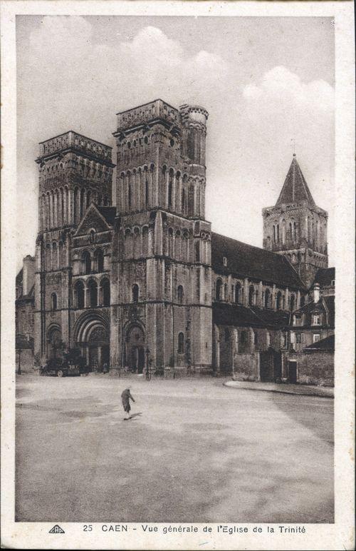 Iconographie - Vue panoramique de l'église de la Trinité