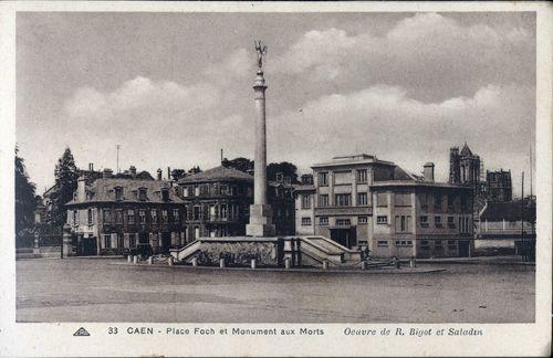 Iconographie - Place Foch et le monuments aux Morts