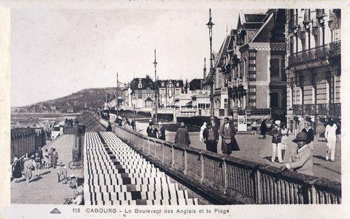 Iconographie - Le boulevard des Anglais et la plage