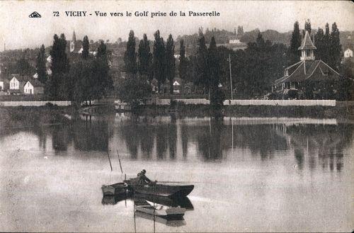 Iconographie - Vue vers le golf prise de la passerelle