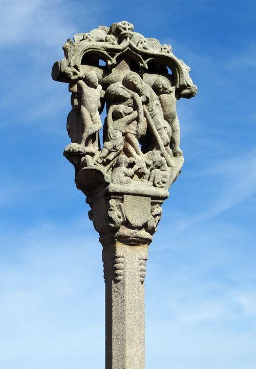 Iconographie - Calvaire de Rochefort-en-Terre (XVIe siècle)