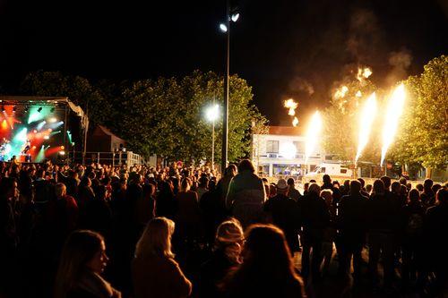 Iconographie - Feux de la Saint-Jean - Spectacle de lances-flammes