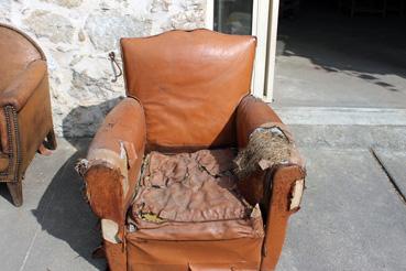 Iconographie - Fauteuil club à restaurer par l'Atelier du cuir de l'Atlantique