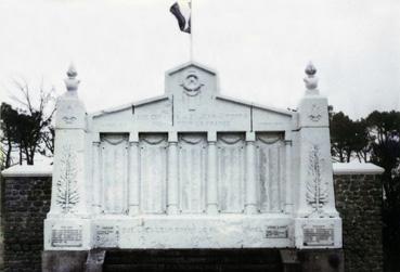 Iconographie - L'ancien monument aux Morts