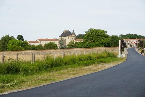 Iconographie - Vue sur le bourg