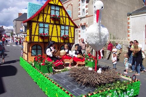 Iconographie - Défilé de la Fête de la Saint-Laurent