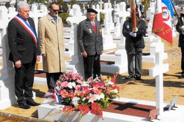 Iconographie - Cérémonie officielle de l'inhumation du caporal chef Naulleau