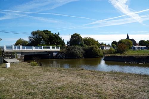 Iconographie - Le pont sur l'étier route de Saint-Urbain