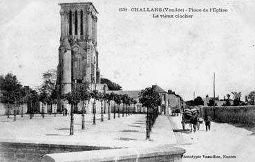 Iconographie - Place de l'église - Le vieux clocher