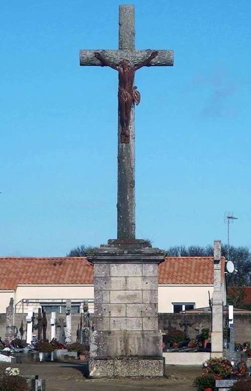 Iconographie - Le calvaire au cimetiere