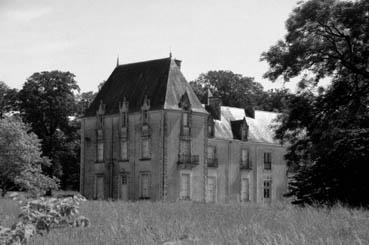 Iconographie - Façade du château de Brébaudet