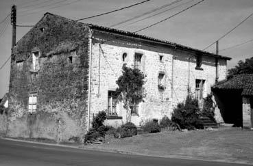 Iconographie - Maison dans le bourg