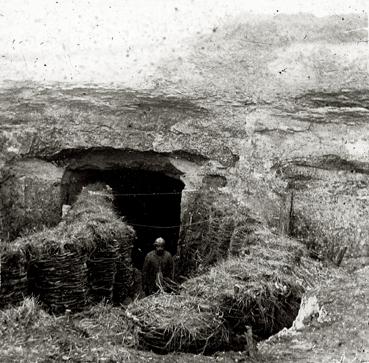 Iconographie - Grotte servant de casemate