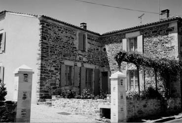 Iconographie - Maison dans le Bourg