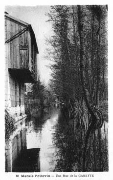 Iconographie - Marais Poitevin - Une rue de La Garette