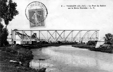 Iconographie - Le pont du Sablon sur la Sèvre Niortaise