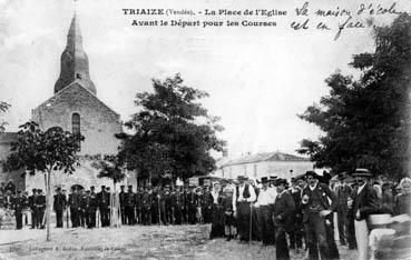 Iconographie - La place de l'église avant le départ pour les courses