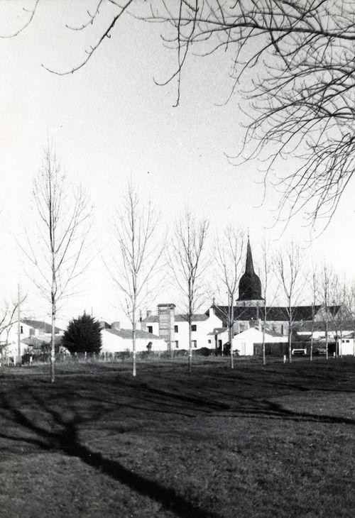 Iconographie - Le bourg, vue côté Ouest