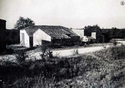 Iconographie - La Fontaine, la grange-étable